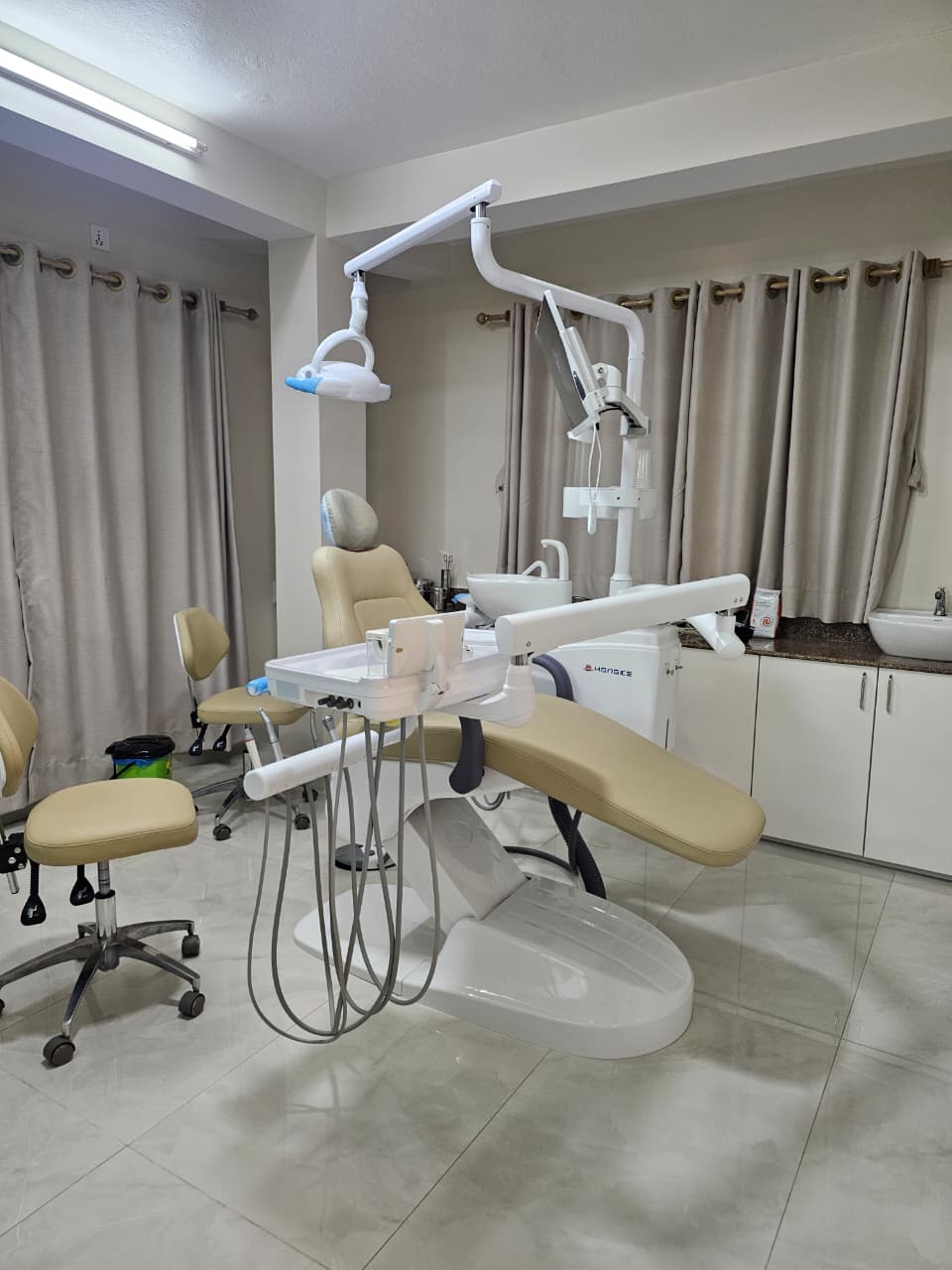 Dental treatment room